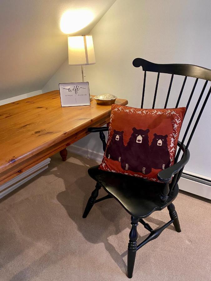 Goldilocks Bed & Breakfast 코디액 외부 사진